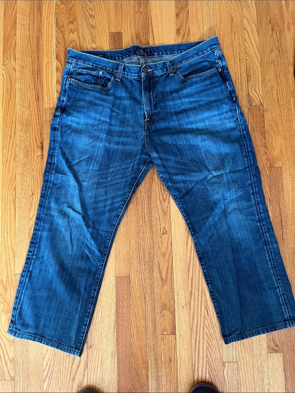 Lucky Brand Blue Jeans - size 40